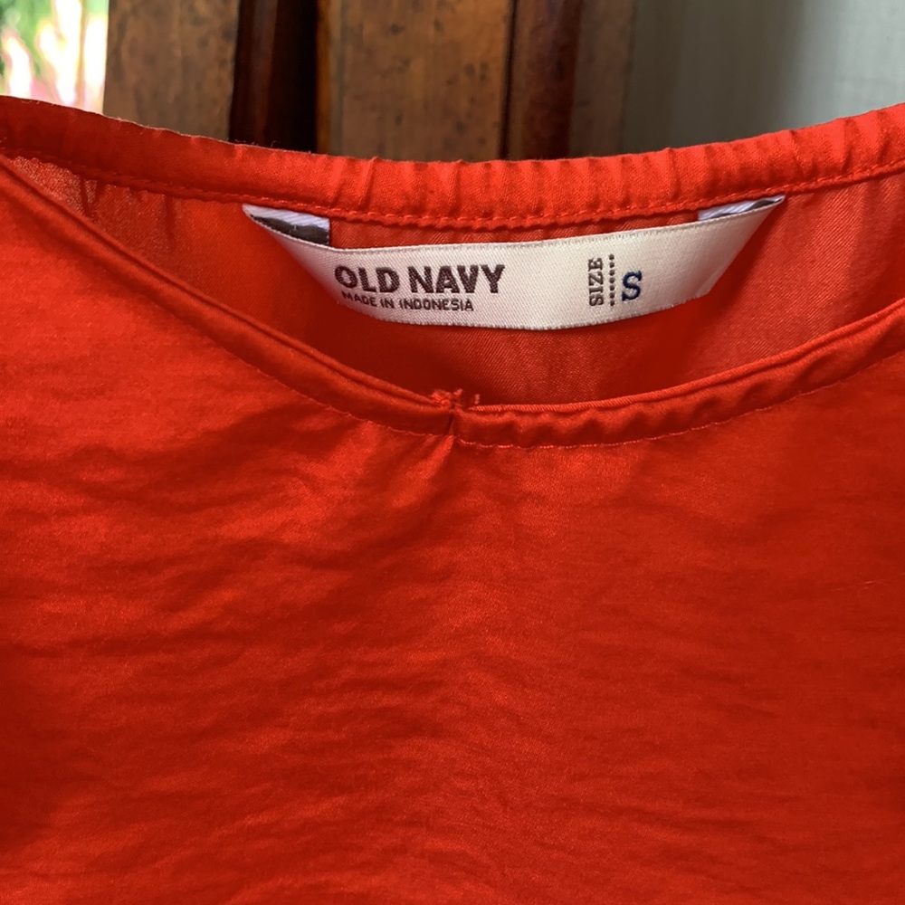 NWT Old Navy Red Silky Ruffle Side-Tie Tank Blouse Blouson Spaghetti Strap Top - Picture 4 of 8